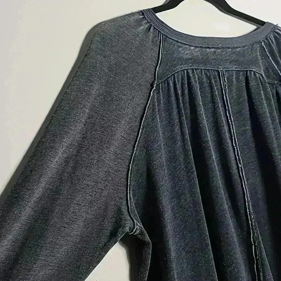 WE THE FREE - FREE PEOPLE Women's Acadia Henley Grey Half Button Shirt Size XS - Picture 14 of 16